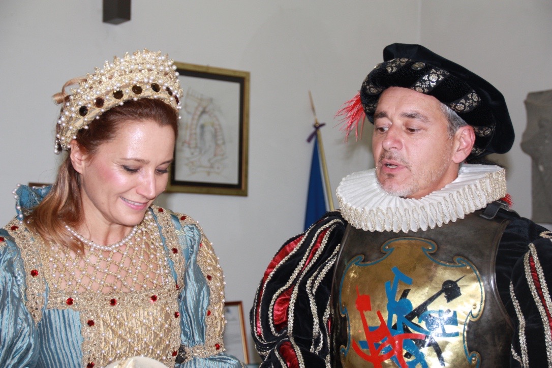Impersonators of Marcantonio Colonna and his wife<br />Renaissance Costume parade